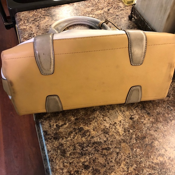 🌸 Coach purse - Picture 4 of 4